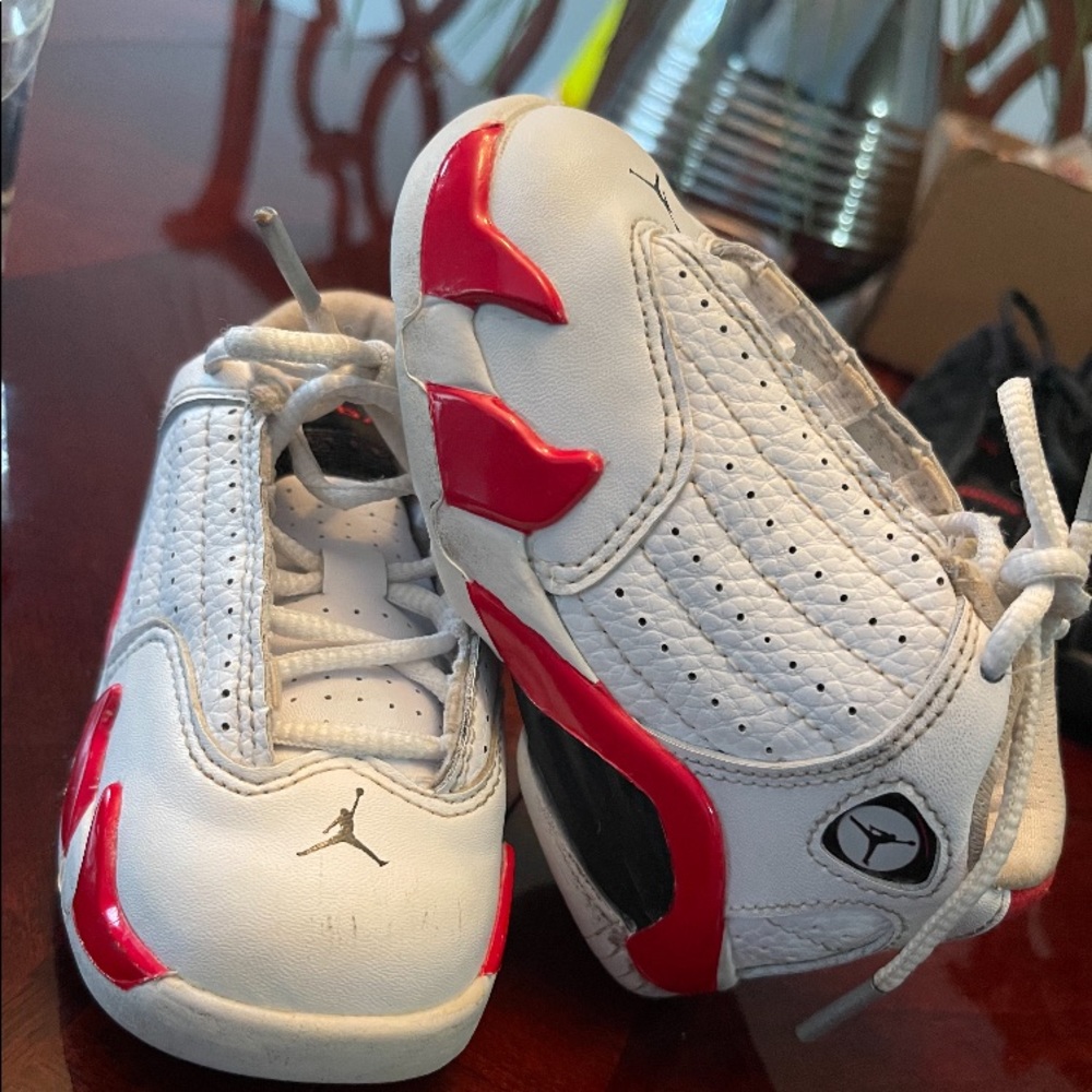 Jordan 14 .. white and red 6C!
